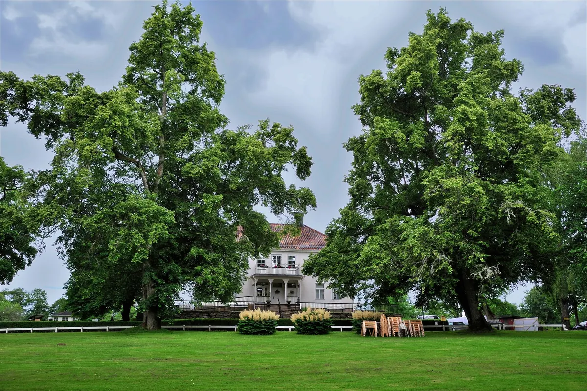 Five Common Mistakes When Buying a Historic Manor House
